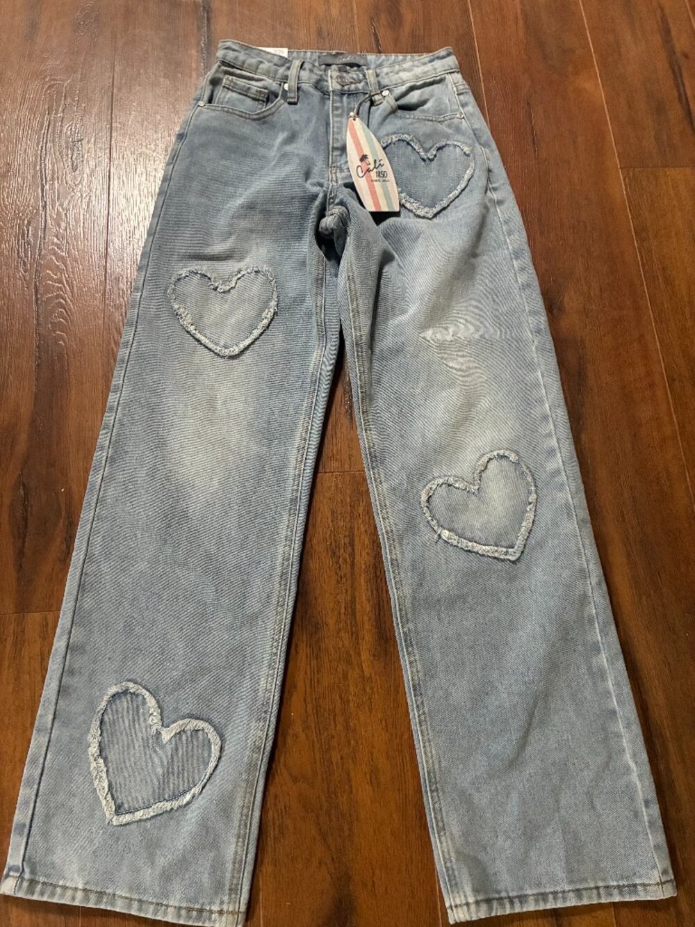 Cali1850 Light Heart Patch Wide-Leg Jeans